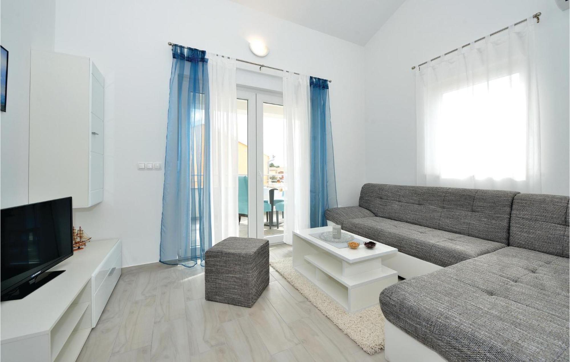 Nice Apartment In Vrsi-Mulo With Wifi Exterior foto