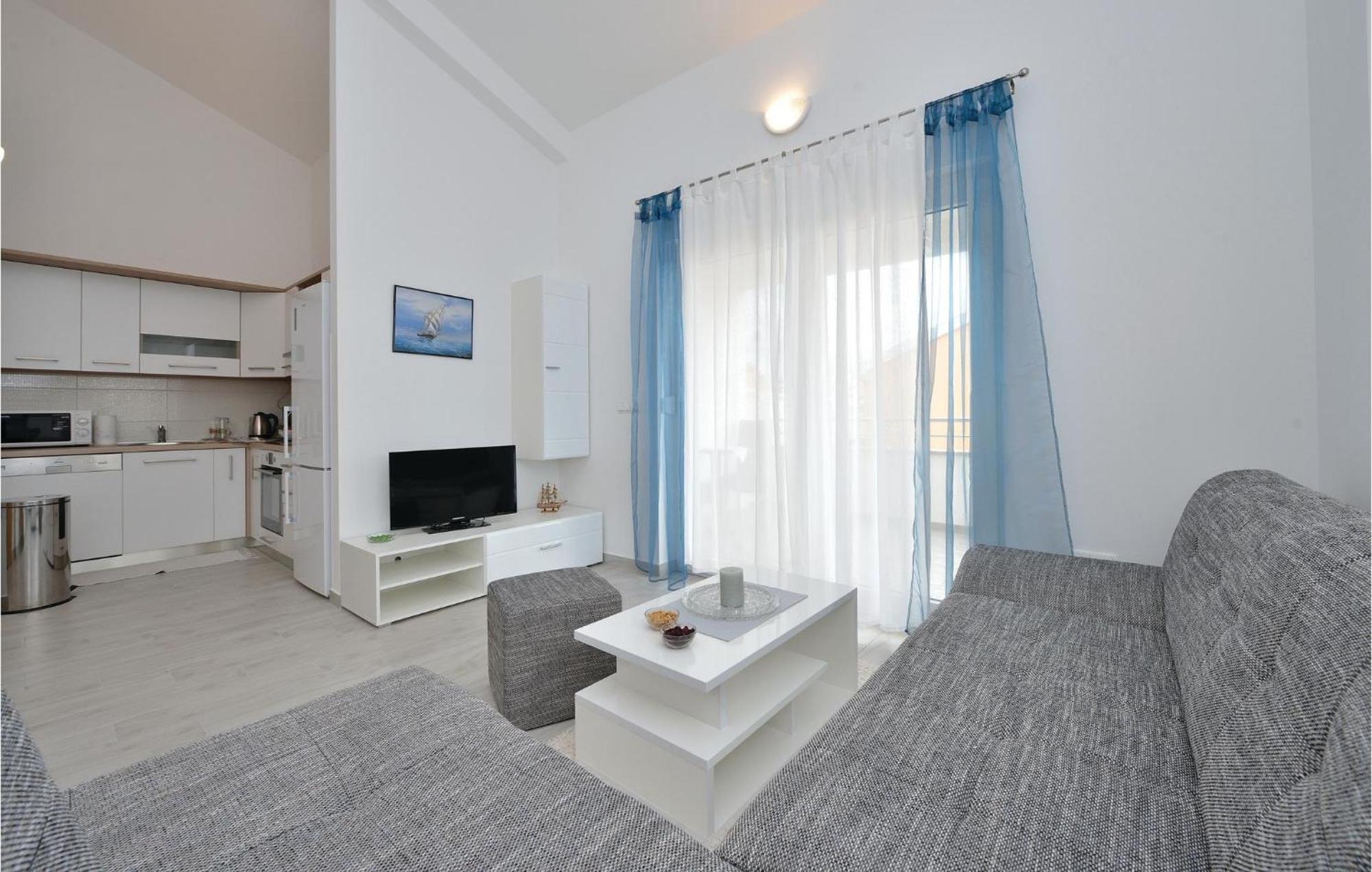 Nice Apartment In Vrsi-Mulo With Wifi Exterior foto